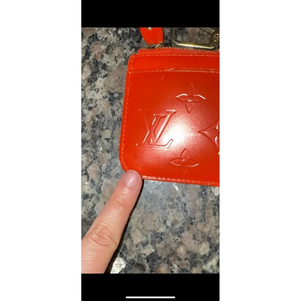 AUTHENTIC Louis Vuitton Vernis Key Pouch, Red